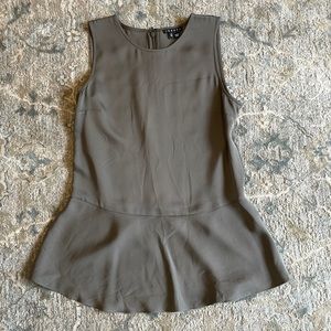 Theory Sleeveless Peplum 100% Silk Blouse (Green)